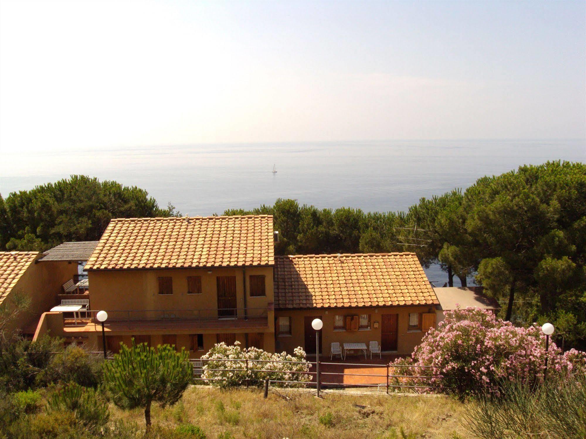 Residence La Calle Isola D'Elba Экстерьер фото